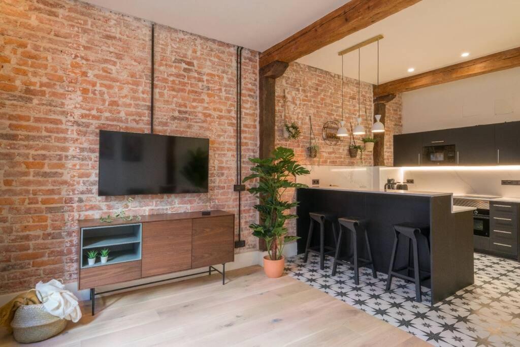 Rustic Bilbao Apartment Exterior photo